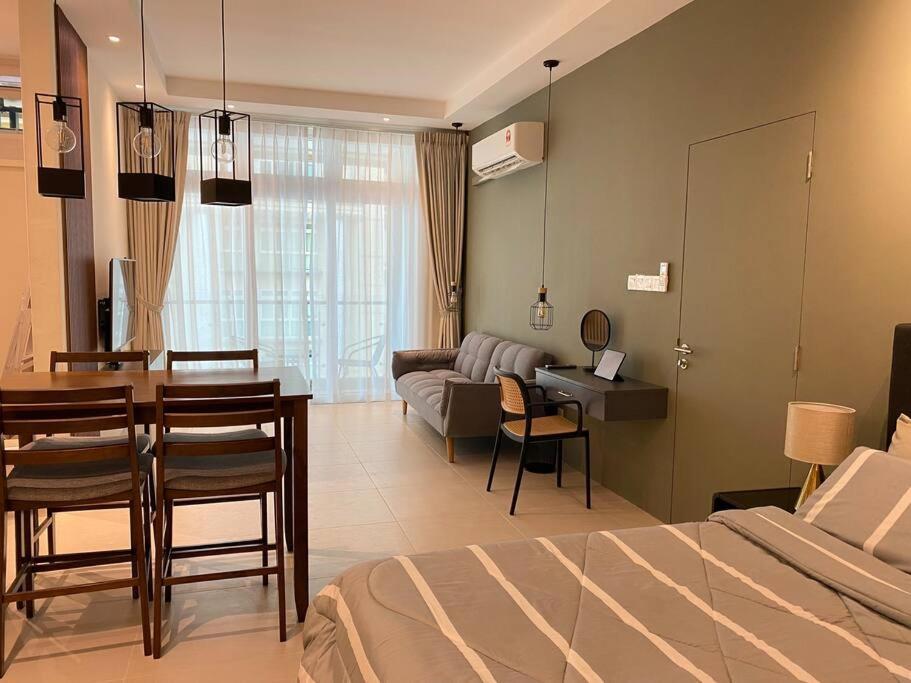 Myhome @ Riverine Resort Kuching Dış mekan fotoğraf